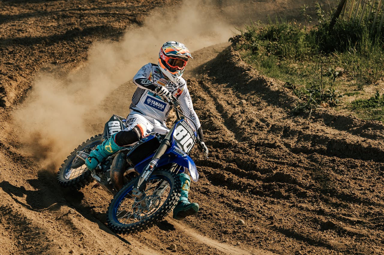 dynamic-motocross-action-on-dirt-track-32821951